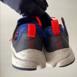 Worn about 4 times fabulous condition ! Comes with Original box & Free shipping